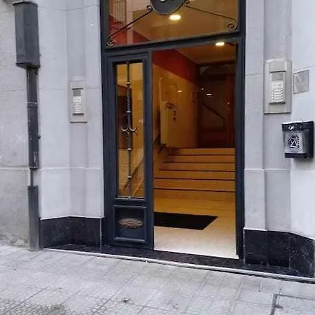 Deusto. Piso + Wifi Internet T. V. Y Garaje