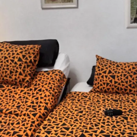 Daire Deusto. Piso + Wifi Internet T. V. Y Garaje Bilbao