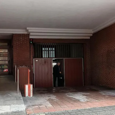 Apartment Deusto. Piso + Wifi Internet T. V. Y Garaje *