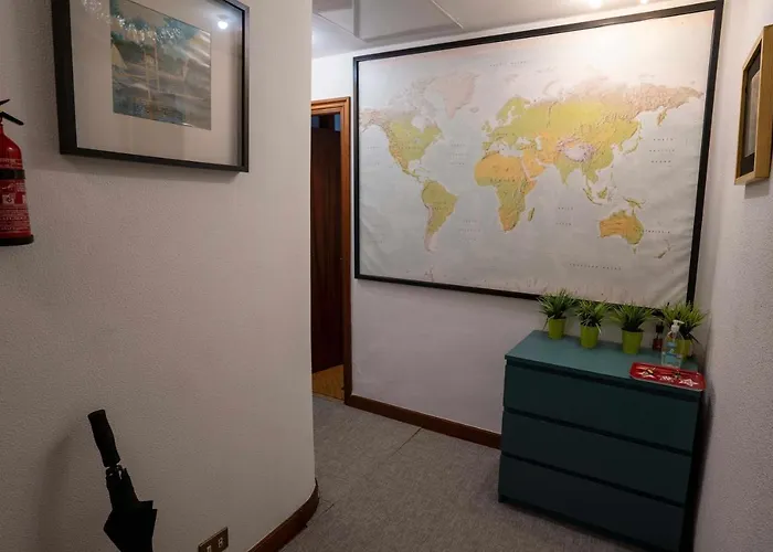 Deusto. Piso + Wifi Internet T. V. Y Garaje Apartment *