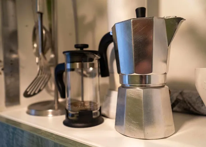 Deusto. Piso + Wifi Internet T. V. Y Garaje Apartment