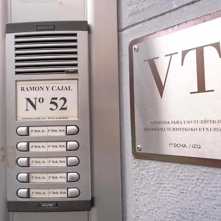 דירה Deusto Piso Wifi Internet T V Y Garaje בילבאו