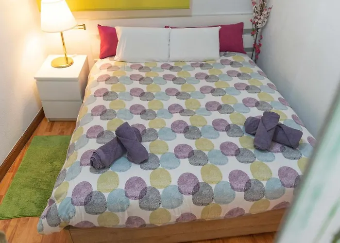 Apartamento Deusto. Piso + Wifi Internet T. V. Y Garaje Bilbau