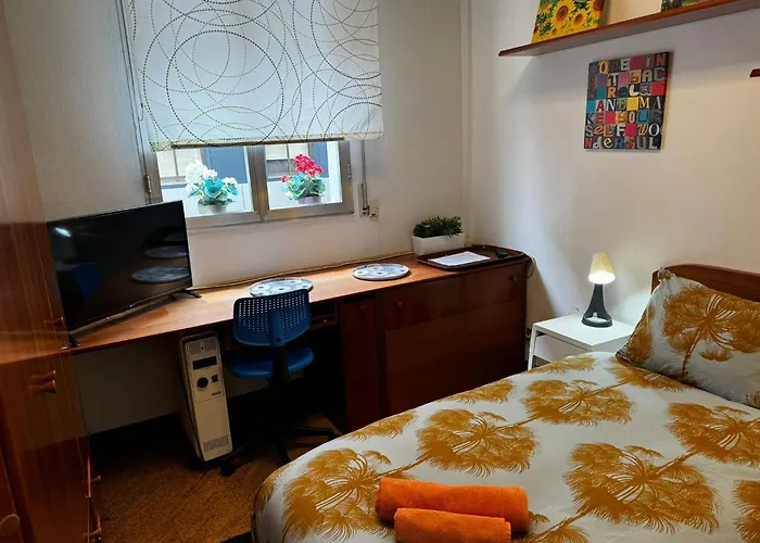 Apartamento Deusto. Piso + Wifi Internet T. V. Y Garaje